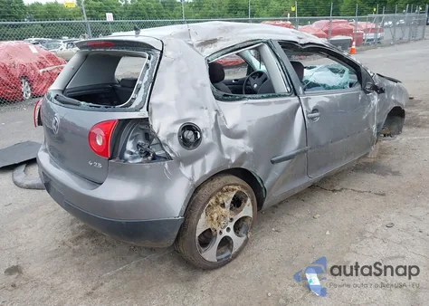 2007 Volkswagen Rabbit 2-Door из США, поврежденный, VIN WVWBS71K57W159129